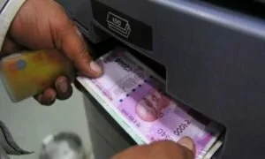 आज से बदल गए ATM, पेंशन, रेलवे सहित ये छह नियम, जान लें वरना हो जाएगी दिक्कत