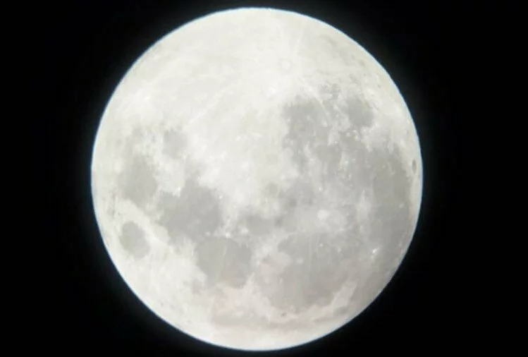 Super Flower Moon 2020: सुपरमून आज, जानिए सुपरमून से जुड़ी हर जरूरी बातें