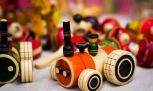 खिलौना उद्योग: निगरानी के लिए मानक बनाएगा बीआईएस, पढ़े व्यापार जगत की पांच खबरें