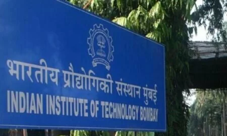 IIT placement: आईआईटी दिल्ली के छात्रों को इस साल नौकरी के 45 फीसदी ज्यादा प्रस्ताव मिले, जानें दूसरे संस्थानों का क्या है हाल