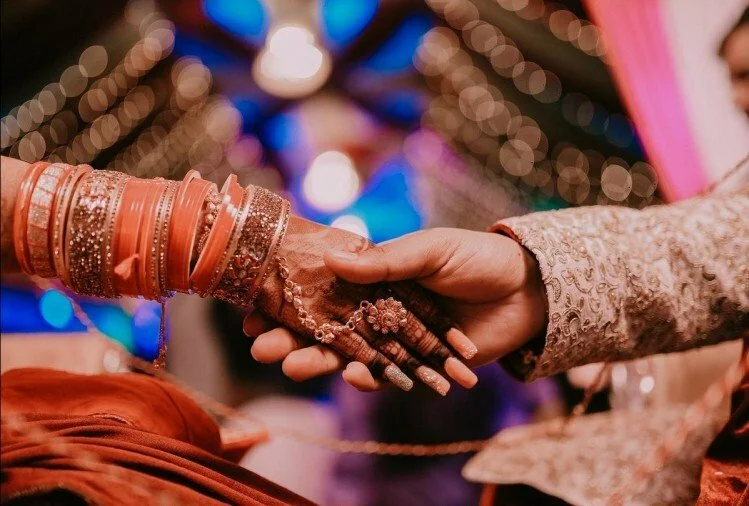 Wedding Insurance: क्या कोरोना की वजह से आपकी शादी भी हो गई है कैंसिल? मिल सकता है 10 लाख तक का कवर, यहां जानिए पूरा प्रोसेस