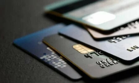 Credit Card Tips: नहीं दे पा रहे हैं क्रेडिट कार्ड का बिल, तो डरने की जगह जानें अपने अधिकार