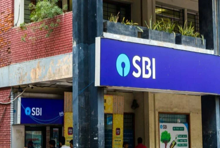 SBI: अब एसबीआई ग्राहक इस नंबर पर कॉल करके निपटा सकते हैं कई काम, जानिए क्या हैं इसके फायदे