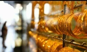 Gold Silver Price Today: सोने का भाव टूटकर 50 हजार के नीचे, चांदी हुई महंगी, खरीदने से पहले जानें लेटेस्ट रेट