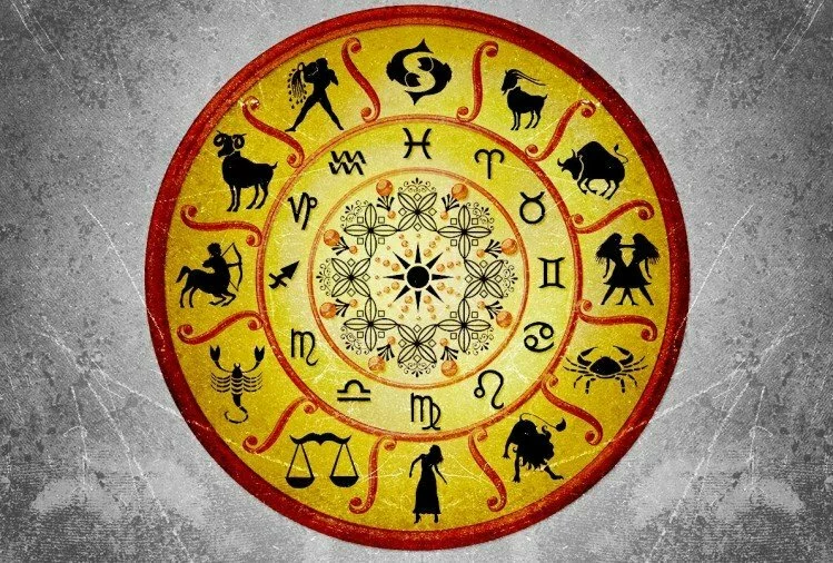 astrology: वृश्चिक राशि की लड़कियां किसी भी भावी मुसीबत को बहुत जल्दी पहचान लेती हैं। 