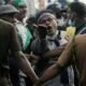 Sri Lanka Crisis: महंगाई आसमान पर और ईंधन का अकाल, जानें कैसे बर्बादी की कगार पर पहुंची सोने की लंका?