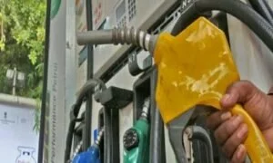 Petrol Diesel Price: आज तेल कंपनियों ने जारी किए पेट्रोल-डीजल के दाम, जानिए कितनी रहीं कीमतें